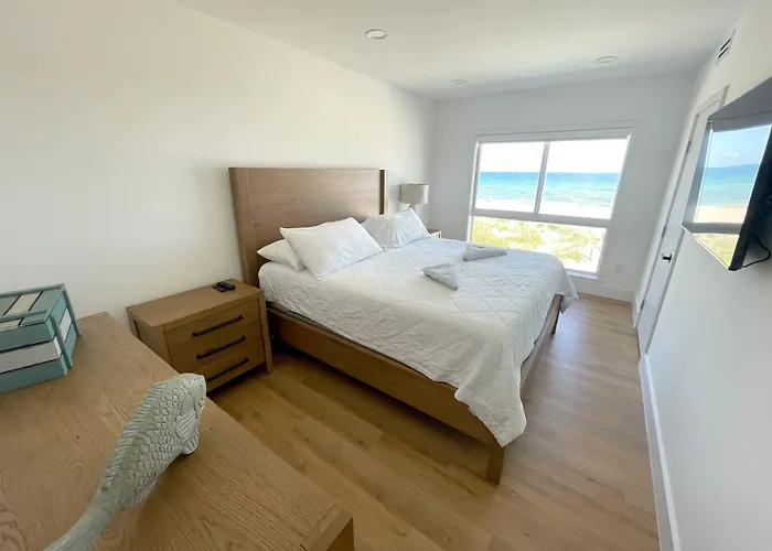 Shore View Hotel